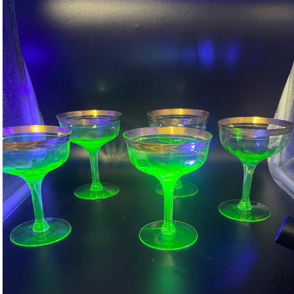 Vtg‎ Gold Rimmed Green Cocktail sherbet Glasses Vaseline Uranium 30's set 5 READ